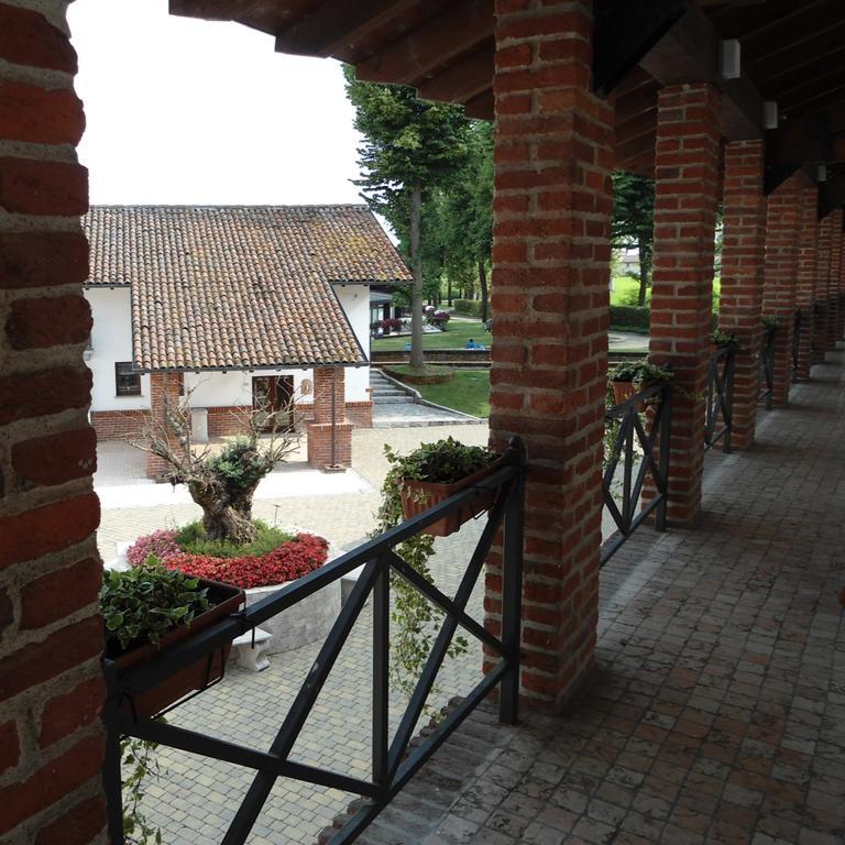 Hotel Novarello Granozzo con Monticello Extérieur photo