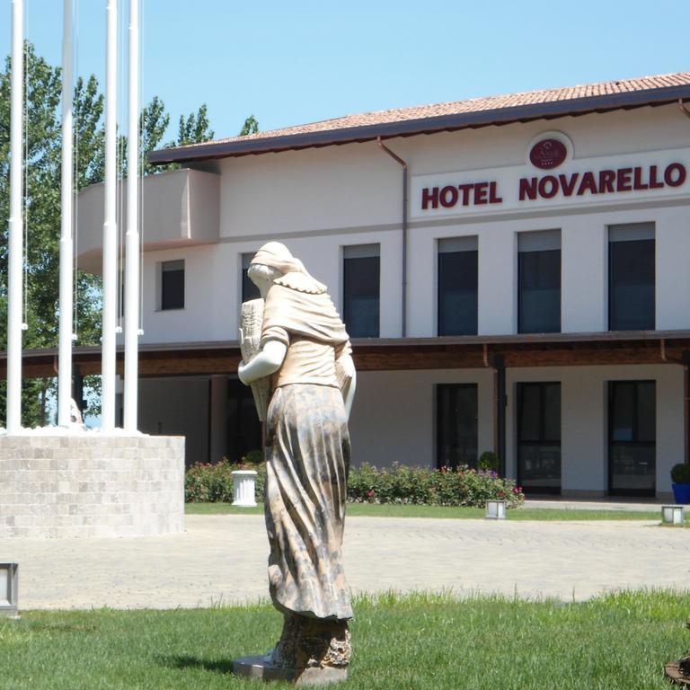 Hotel Novarello Granozzo con Monticello Extérieur photo